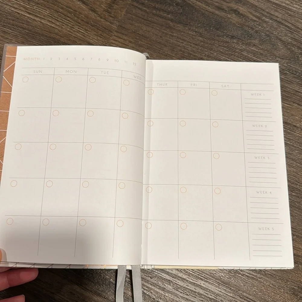 17 Month Undated Day Planner Book Journal Schedule